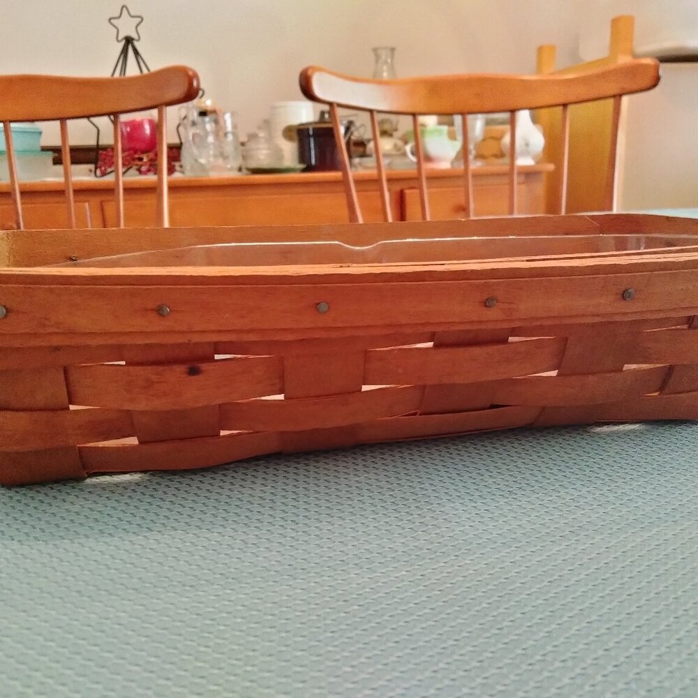 VINTAGE - 1989 Longaberger Cracker Basket with Protector